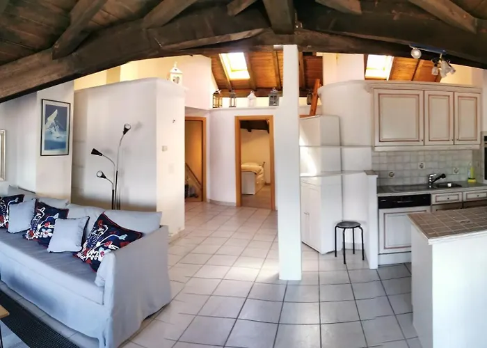 Cosy And Quiet Private Place In Valais דירה